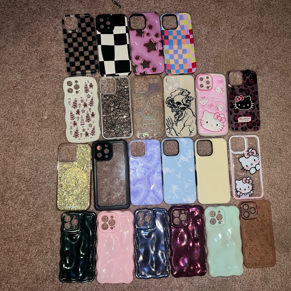 COLLECTION OF IPHONE 13 PROMAX CASES